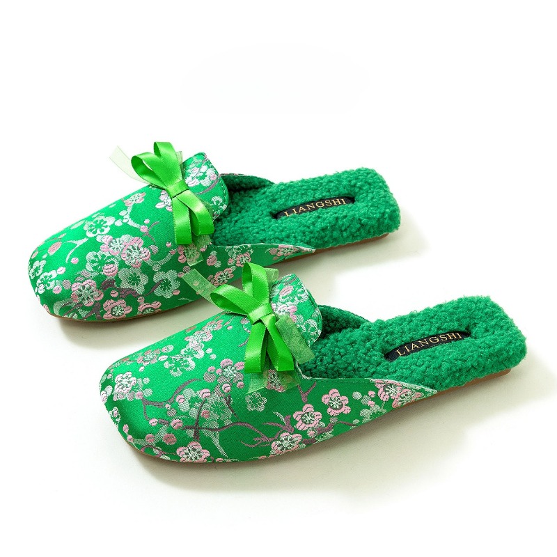 Winter Cloth - Elegant Satin Embroidered Flower House Slippers